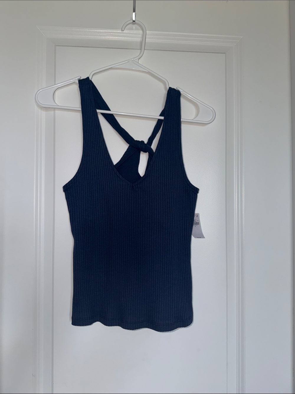 Ribbed V-Neck Loop Back Tank Top - Navy
